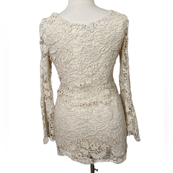 Boho Cream crochet Long bell sleeve mini dress - Picture 3 of 4
